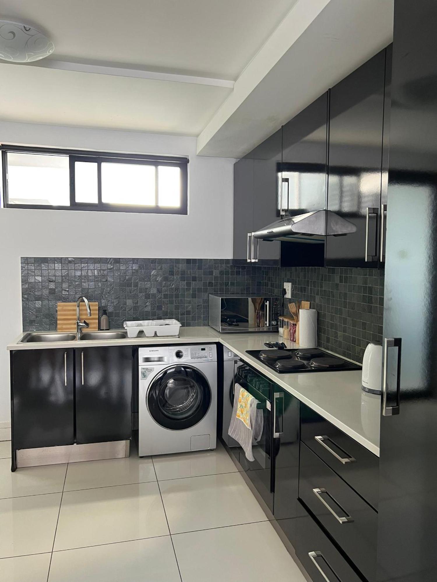 Cosy Apartment In The Heat Of The City Windhoek Exterior foto